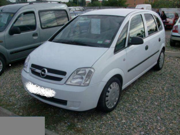 Dezmembrez opel meriva din 2005 motorizare 1.7 cdti 101 cai - Pret | Preturi Dezmembrez opel meriva din 2005 motorizare 1.7 cdti 101 cai