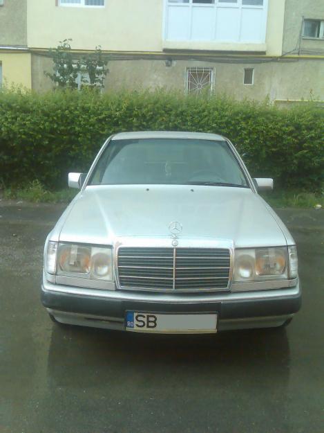 Vand Mercedes E 250 diesel Pret 1900 EURO - Pret | Preturi Vand Mercedes E 250 diesel Pret 1900 EURO