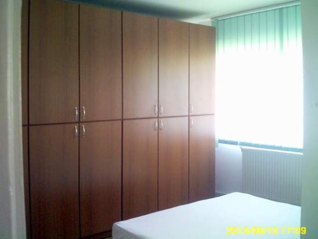 OFER SPRE INCHIRIERE IN BACAU APARTAMENT 2 CAMERE DECOMANDATE, MOBILAT, - Pret | Preturi OFER SPRE INCHIRIERE IN BACAU APARTAMENT 2 CAMERE DECOMANDATE, MOBILAT,