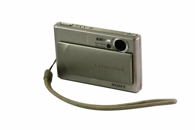 Sony Cybershot DSC-T1, 5.2Mpx, 3x zoom optic, defect - Pret | Preturi Sony Cybershot DSC-T1, 5.2Mpx, 3x zoom optic, defect