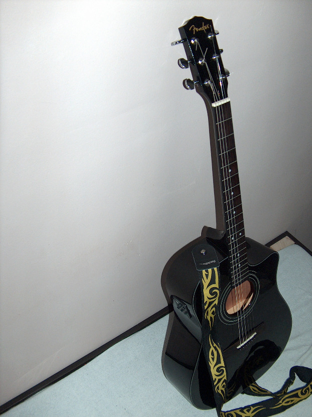 Vand chitara electro-acustica FENDER CD60-CE BLK - Pret | Preturi Vand chitara electro-acustica FENDER CD60-CE BLK