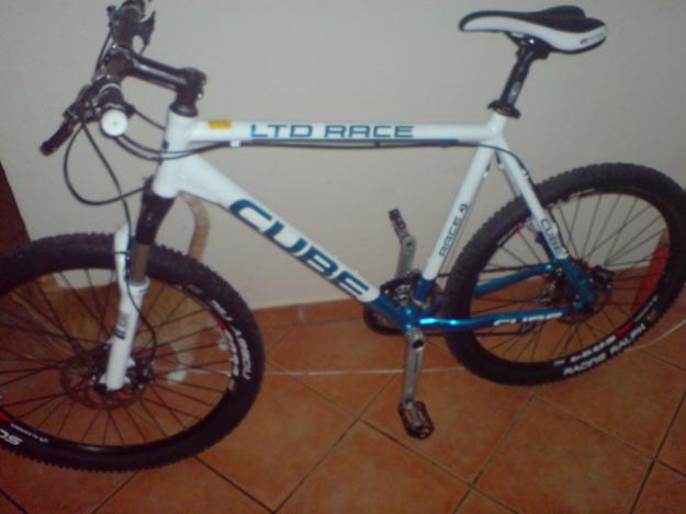 bicicleta Cube LTD race 22