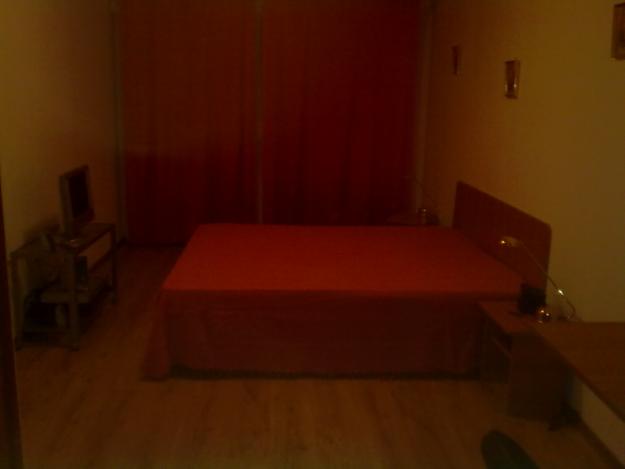 inchiriez apartament 4 cam - Pret | Preturi inchiriez apartament 4 cam