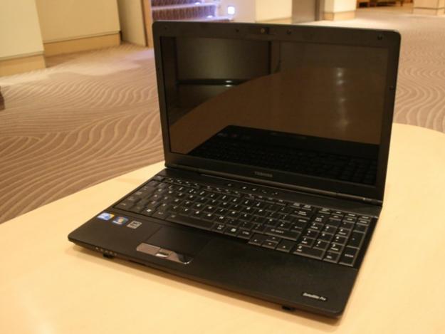 Toshiba Satellite PRO S500 Intel core i3 - Pret | Preturi Toshiba Satellite PRO S500 Intel core i3