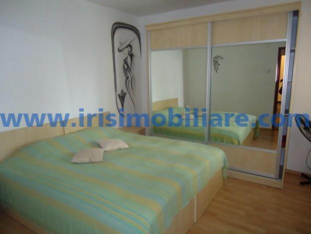Vanzare apartament 4 camere - Pret | Preturi Vanzare apartament 4 camere