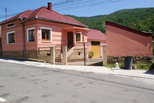 Casa de vacanta zona Carpinis(15km Deva) - Pret | Preturi Casa de vacanta zona Carpinis(15km Deva)
