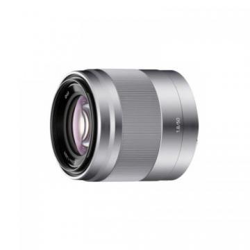 Obiectiv Sony 50 mm F1.8 pentru NEX, compact, ideal pentru portrete, luminos, calitate optica foarte ridicata, cu stabilizare optica SteadyShot - Pret | Preturi Obiectiv Sony 50 mm F1.8 pentru NEX, compact, ideal pentru portrete, luminos, calitate optica foarte ridicata, cu stabilizare optica SteadyShot