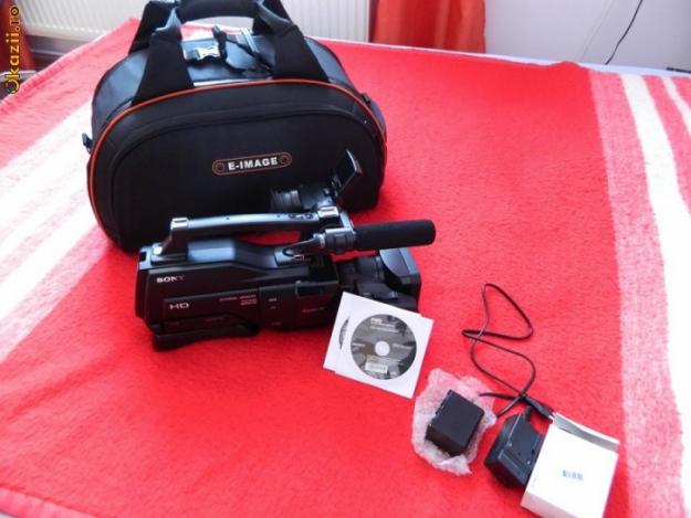 VAND URGENT KIT CAMERA VIDEO SONY HXR MC1500P ! Nu a fost folosita la nunti ! - Pret | Preturi VAND URGENT KIT CAMERA VIDEO SONY HXR MC1500P ! Nu a fost folosita la nunti !