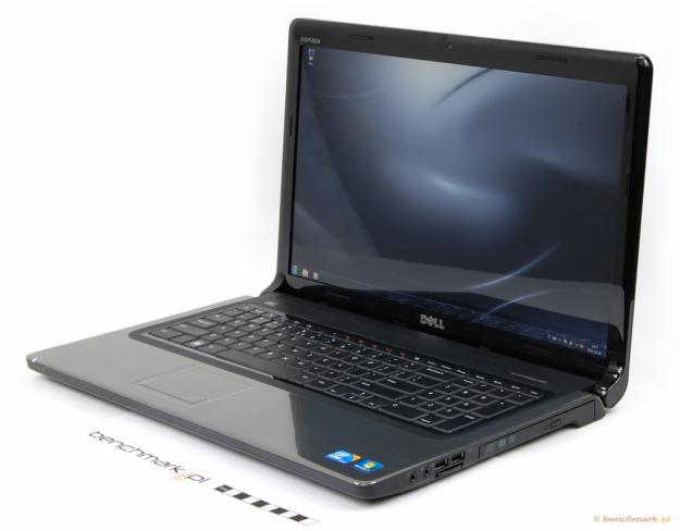 Vand Laptop DELL NOU 17inch i5 4gbDDR3 ATI 5450 1GB dedicat 50GBHDD 799E - Pret | Preturi Vand Laptop DELL NOU 17inch i5 4gbDDR3 ATI 5450 1GB dedicat 50GBHDD 799E