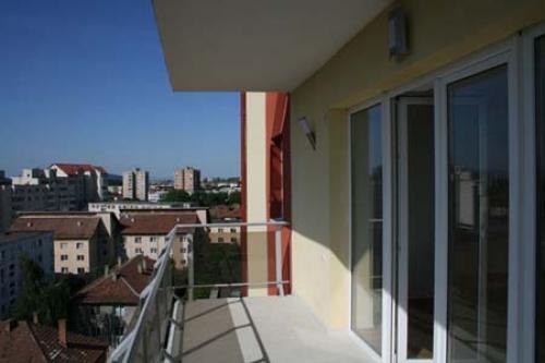 Apartament spatios, cu 3 camere, in complexul Europe Residence. € 400 - Pret | Preturi Apartament spatios, cu 3 camere, in complexul Europe Residence. € 400