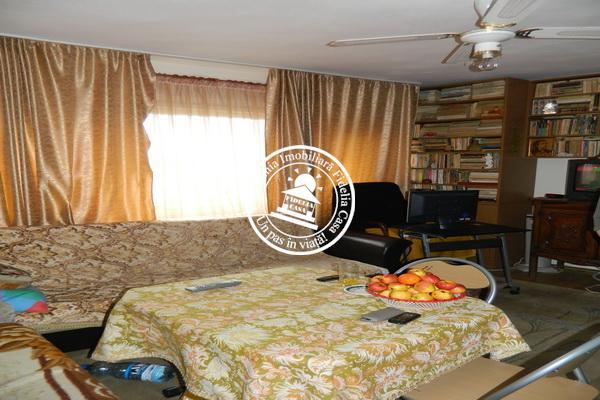 Apartament 3 camere de vanzare Iasi Podu Ros Cantemir - Pret | Preturi Apartament 3 camere de vanzare Iasi Podu Ros Cantemir