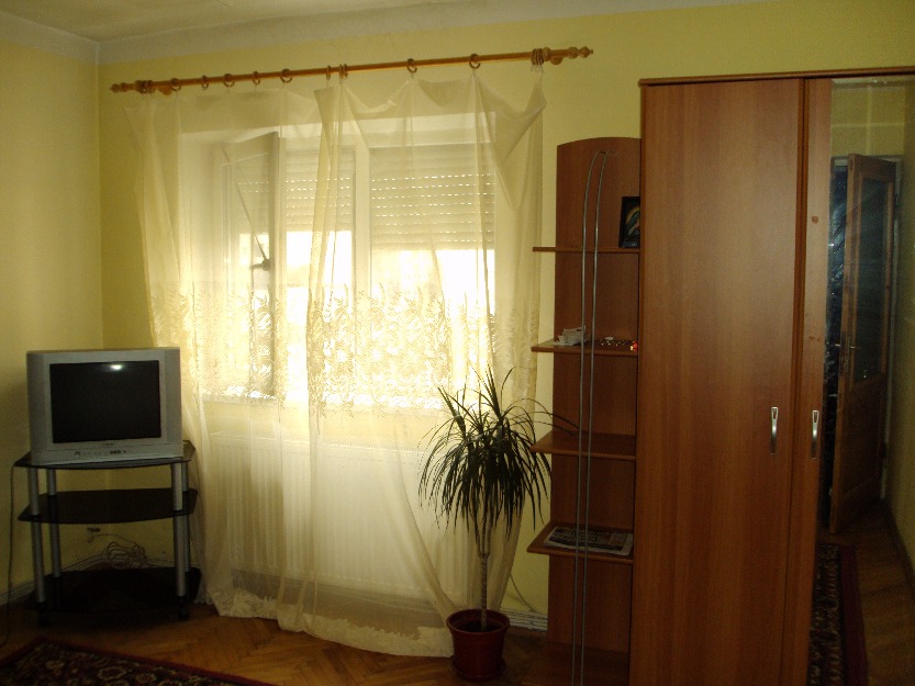 De vanzare apartament cu o camera mobilat si utilat complect. - Pret | Preturi De vanzare apartament cu o camera mobilat si utilat complect.
