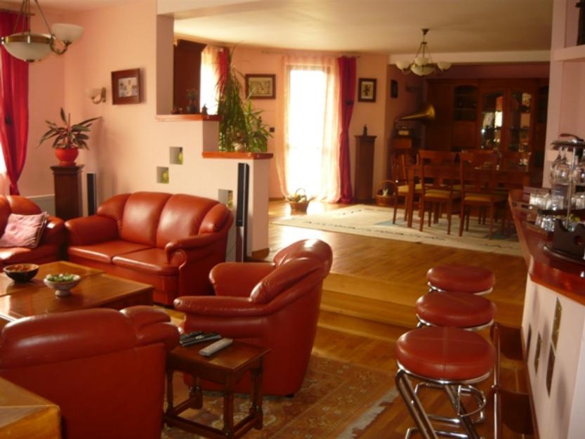 Vand vila Bran 10 camere lux - Pret | Preturi Vand vila Bran 10 camere lux