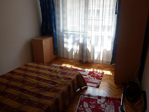 Inchiriez apartament 3 camere ultracentral - Pret | Preturi Inchiriez apartament 3 camere ultracentral