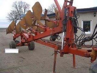 Oferta plug Kuhn NSH 75/102 1997 7 sape - Pret | Preturi Oferta plug Kuhn NSH 75/102 1997 7 sape