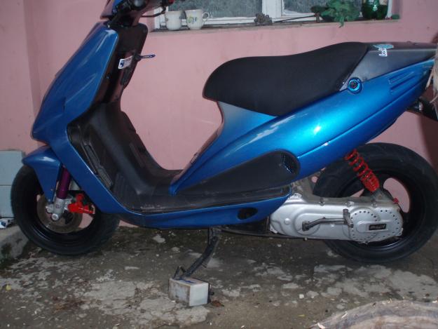 scuter MALAGUTI FANTOM F 12 MINARELI 49 CC FABRICAT 1999 (POLINI&MALOSI) - Pret | Preturi scuter MALAGUTI FANTOM F 12 MINARELI 49 CC FABRICAT 1999 (POLINI&MALOSI)