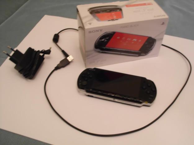 psp slim & lite piano black 3004 - Pret | Preturi psp slim & lite piano black 3004