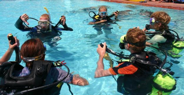 Cursuri de scafandri si scufundari, SCUBA DIVING - Pret | Preturi Cursuri de scafandri si scufundari, SCUBA DIVING