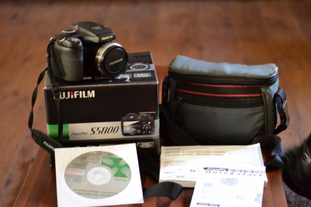 Camera Fujifilm FinePix S5800, 8Mpx, 10x Optical Zoom - Pret | Preturi Camera Fujifilm FinePix S5800, 8Mpx, 10x Optical Zoom