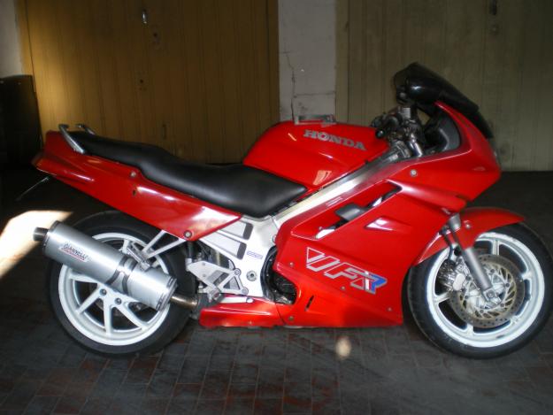 Honda VFR f 750 - Pret | Preturi Honda VFR f 750