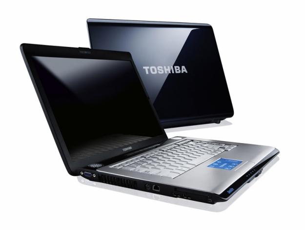Vand Laptop Toshiba Satellite A200, impecabil, 1500 RON. - Pret | Preturi Vand Laptop Toshiba Satellite A200, impecabil, 1500 RON.
