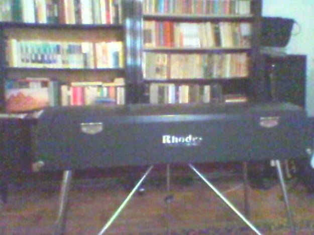 Vand Pian Electric Fender Rhodes - Pret | Preturi Vand Pian Electric Fender Rhodes