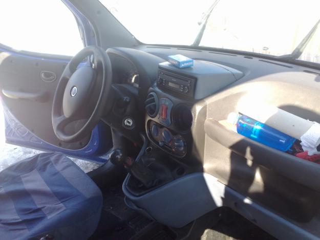 vand autoutilitara fiat doblo cargo diesel 2005 - Pret | Preturi vand autoutilitara fiat doblo cargo diesel 2005