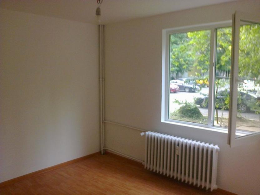 Apartament 2 camere Titan, Piata Minis, Costin Georgian - Pret | Preturi Apartament 2 camere Titan, Piata Minis, Costin Georgian