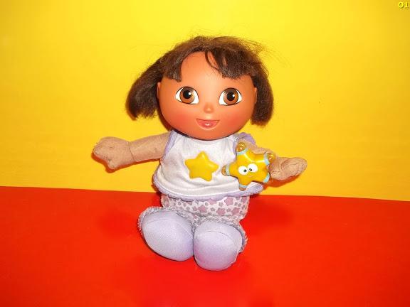 jucarii papusa dora cu functii vorbeste in doua limbi lumineaza de la fisher price - Pret | Preturi jucarii papusa dora cu functii vorbeste in doua limbi lumineaza de la fisher price