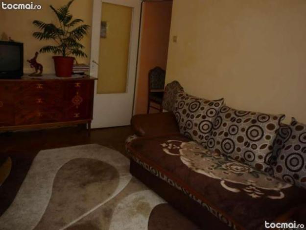 APARTAMENT 2 CAMERE cu balcon inchis 82000ron neg - Pret | Preturi APARTAMENT 2 CAMERE cu balcon inchis 82000ron neg