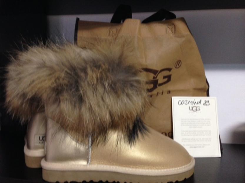 Cizme UGG Fox Fur Gold blana naturala - poze reale - Pret | Preturi Cizme UGG Fox Fur Gold blana naturala - poze reale