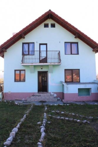 Updated price/lowered.House in Zarnesti € 63000 - Pret | Preturi Updated price/lowered.House in Zarnesti € 63000