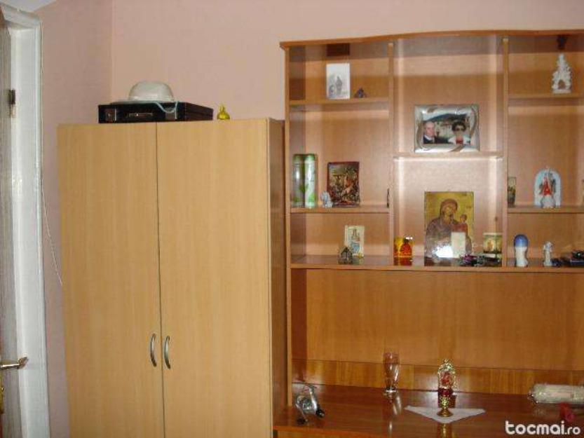 2 camere de inciat Berceni, decomandat, - Pret | Preturi 2 camere de inciat Berceni, decomandat,