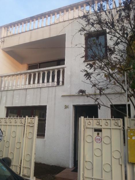 Vand casa zona Lipovei - Pret | Preturi Vand casa zona Lipovei