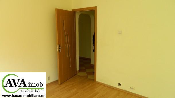 Urgent!!! Vand apartament cu 2 camere decomandat pe strada Zefir - Pret | Preturi Urgent!!! Vand apartament cu 2 camere decomandat pe strada Zefir