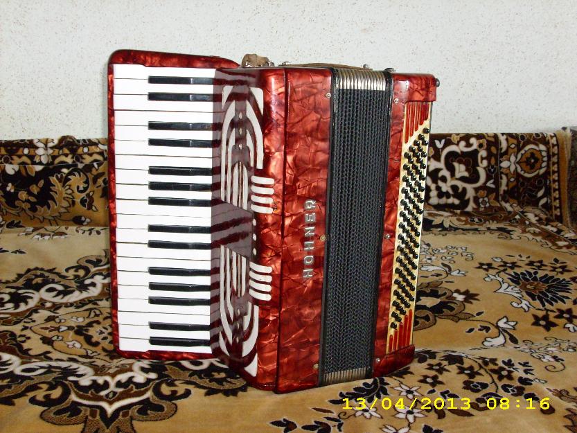 Vand Hohner Verdi II (supita), 80 basi, Stare Impecabila!!! - Pret | Preturi Vand Hohner Verdi II (supita), 80 basi, Stare Impecabila!!!