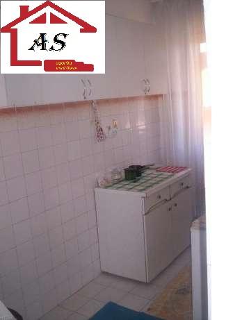 Vand apartament cu 2 camere dec.in zona de jos - Pret | Preturi Vand apartament cu 2 camere dec.in zona de jos