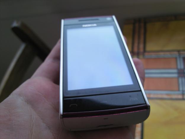 Vand Nokia X6 white impecabil la cel mai mic pretz - Pret | Preturi Vand Nokia X6 white impecabil la cel mai mic pretz