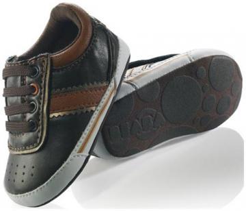 Pantofiori retro maro marime 17-18 (0-6 luni) - Pret | Preturi Pantofiori retro maro marime 17-18 (0-6 luni)