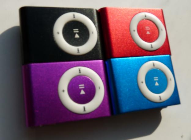 Mp3 Player Shuffle 1GB-32GB - Pret | Preturi Mp3 Player Shuffle 1GB-32GB