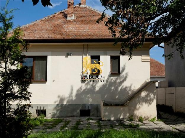 Casa de vanzare singur in curte 2 camere decomandate in Sibiu - Pret | Preturi Casa de vanzare singur in curte 2 camere decomandate in Sibiu