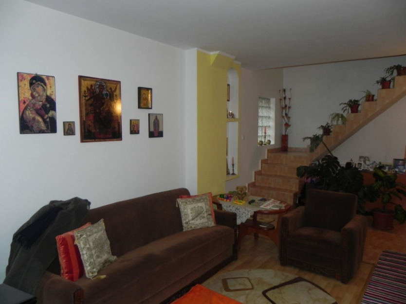 vand casa in statiunea Baile Herculane - Pret | Preturi vand casa in statiunea Baile Herculane