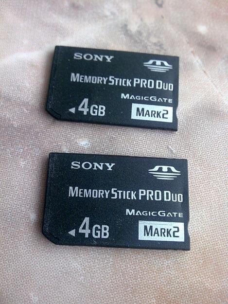 Vand memory stick pro duo 4 GB pt psp si stick usb 8 gb pt wii ,jocuri ,chip,modate - Pret | Preturi Vand memory stick pro duo 4 GB pt psp si stick usb 8 gb pt wii ,jocuri ,chip,modate