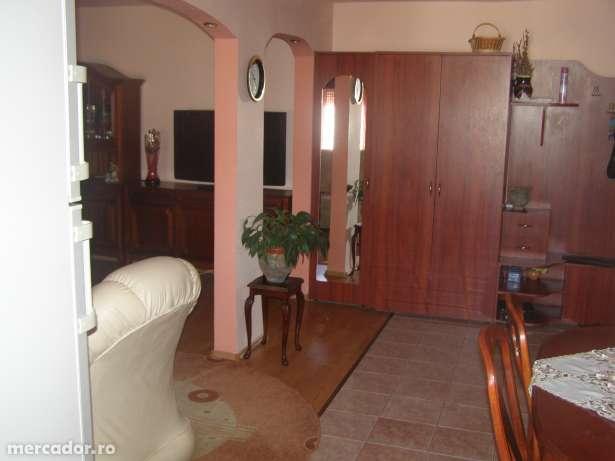 APARTAMNENT 3 CAMERE+GARAJ SUB BLOC cu finisaje 32500euro neg - Pret | Preturi APARTAMNENT 3 CAMERE+GARAJ SUB BLOC cu finisaje 32500euro neg