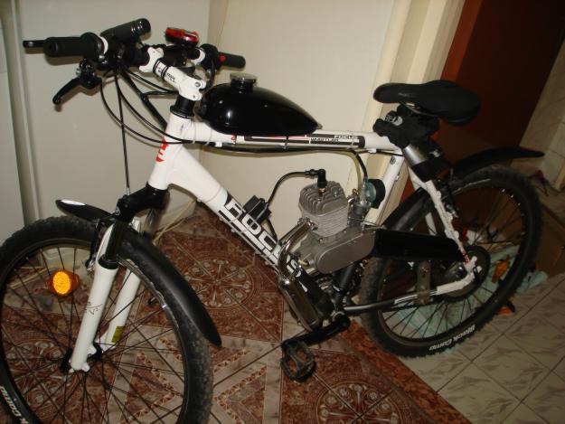 Bicicleta FOCUS WHISTLER cu motor 50 cmc pe benzina - Pret | Preturi Bicicleta FOCUS WHISTLER cu motor 50 cmc pe benzina