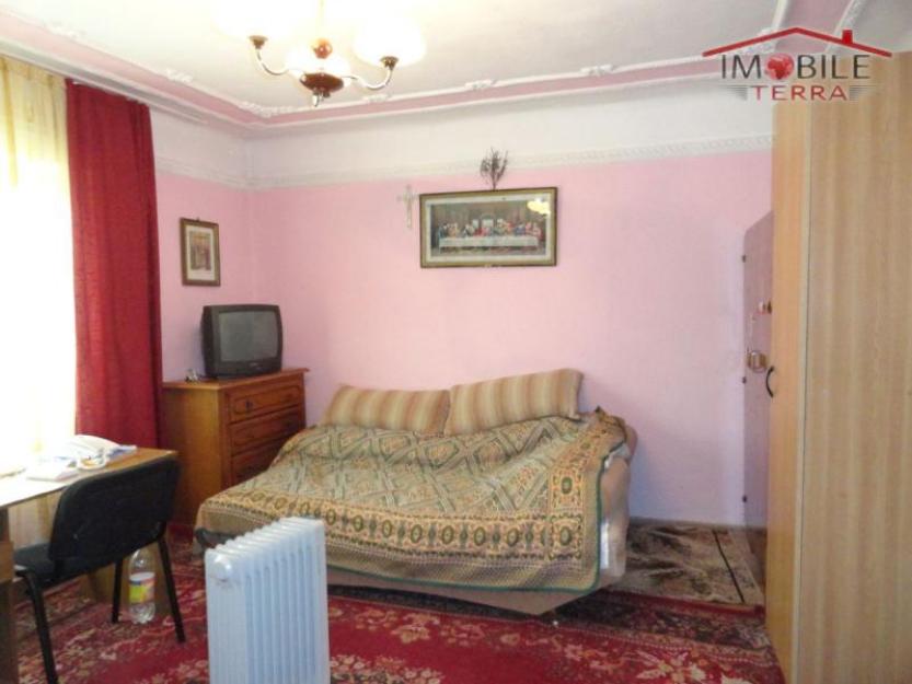 Apartament 2 camere la casa de vanzare in zona Lazaret Sibiu 300 mp teren - Pret | Preturi Apartament 2 camere la casa de vanzare in zona Lazaret Sibiu 300 mp teren
