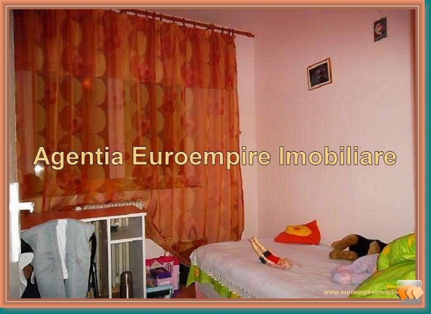 Vand apartament 4 camere constanta - Pret | Preturi Vand apartament 4 camere constanta