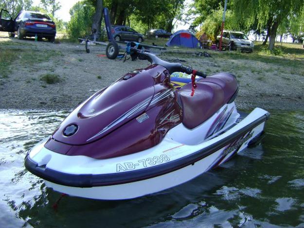 Vand ski jet YAMAHA Waverunner XL700 - Pret | Preturi Vand ski jet YAMAHA Waverunner XL700