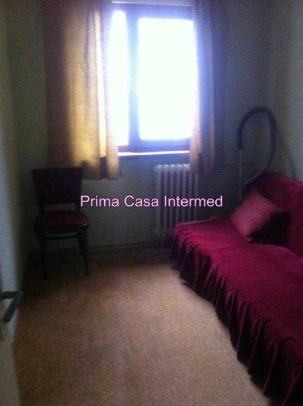 Tomis nord apartament 3 camere semidecomandat cf 2 etaj 2/4 - Pret | Preturi Tomis nord apartament 3 camere semidecomandat cf 2 etaj 2/4