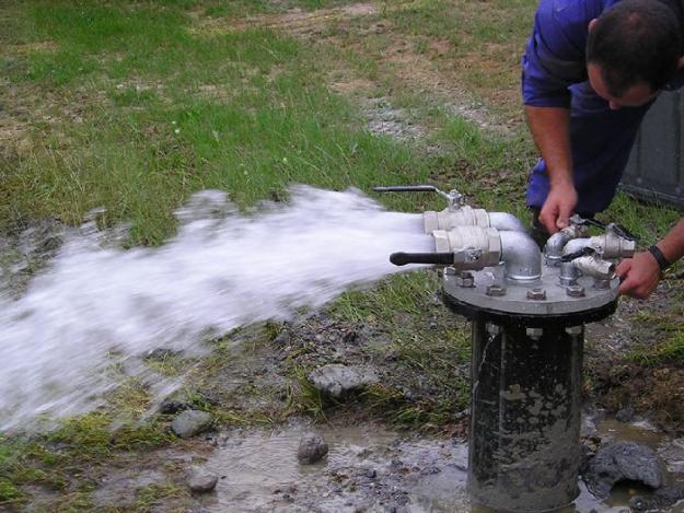 Execut foraje puturi de apa in judetul Bacau, 0745251083 - Pret | Preturi Execut foraje puturi de apa in judetul Bacau, 0745251083